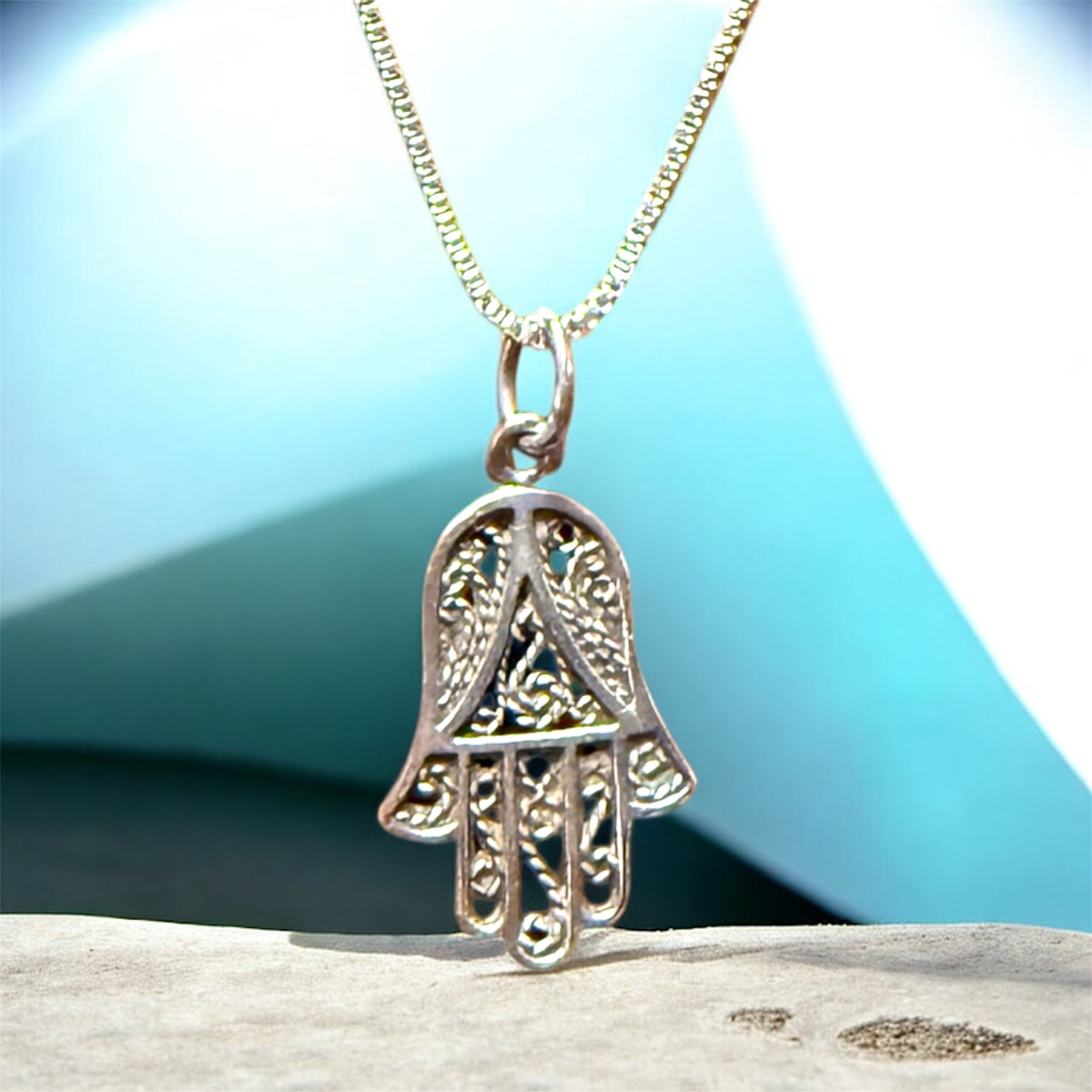 Vintage Sterling Silver filagree Hamsa Pendant Necklace